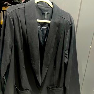 NWOT Torrid Crepe Blazer Jacket, Long Line, Women’s Plus Size 2 Black